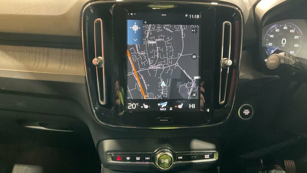 Volvo XC40 1.5L Inscription Pro BJ21DPN Black #2