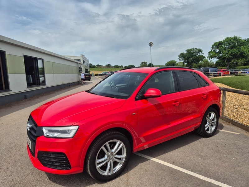 Audi Q3 1.4 Tfsi Cod S VO15KOU Red #6