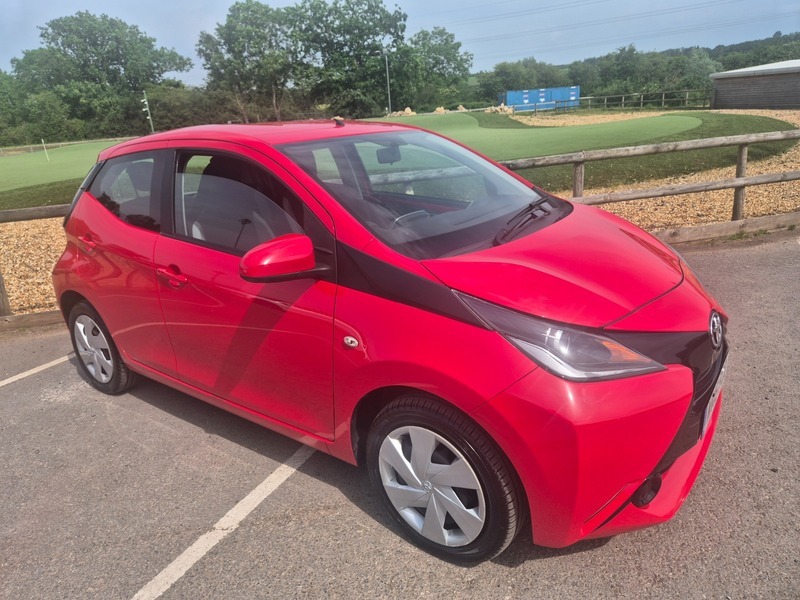 Toyota Aygo 1.0 Vvt-i X-play Euro Red #5