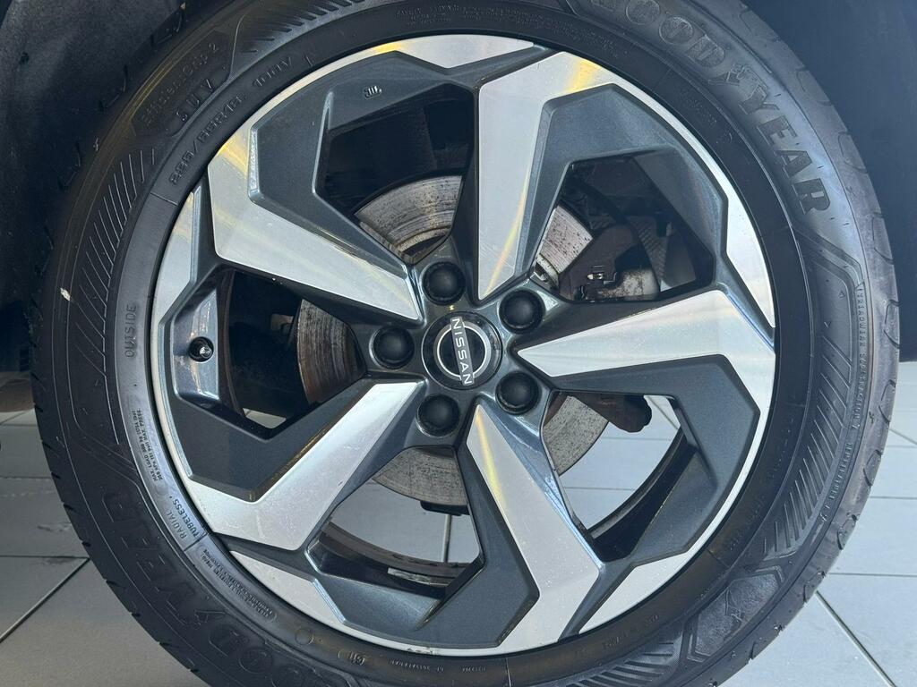 Nissan Qashqai Suv EY72CYP Black #2