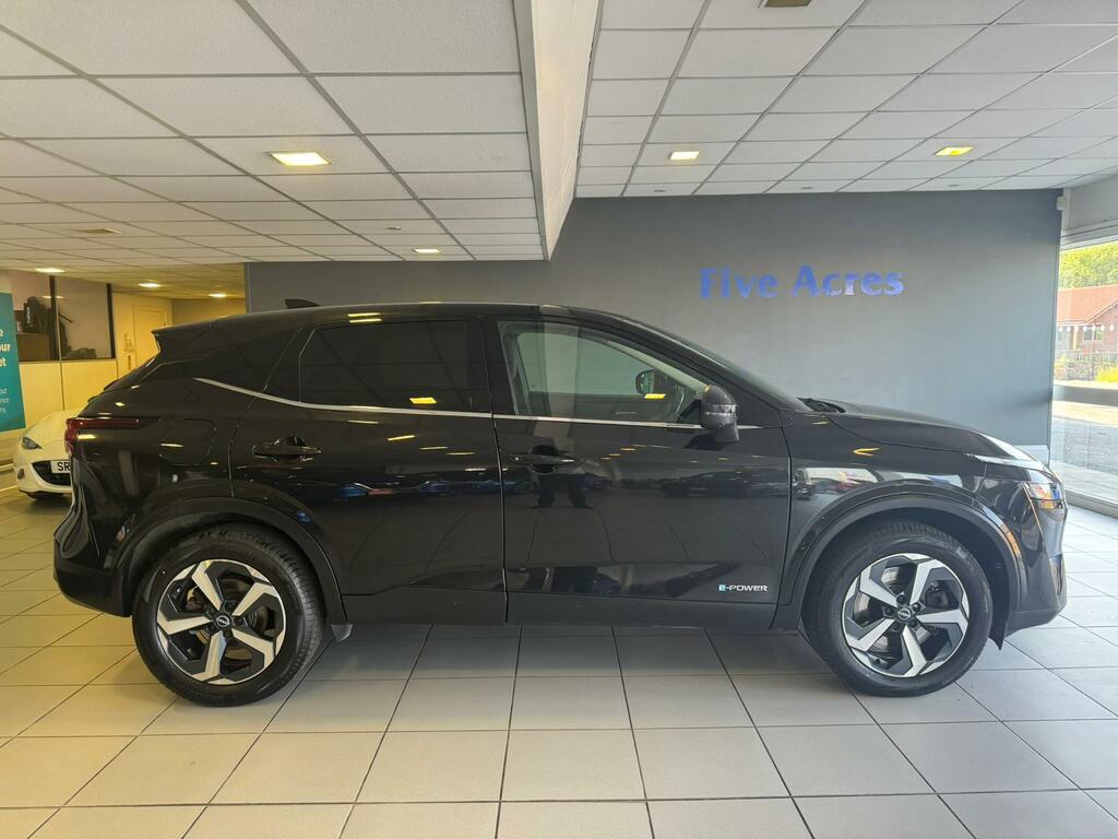 Nissan Qashqai Suv EY72CYP Black #3