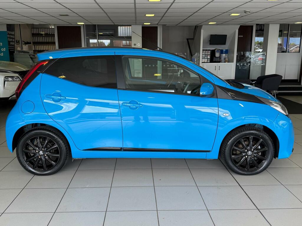 Toyota Aygo Aygo X-press Vvt-i MA68HRN Blue #3