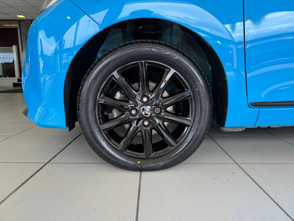 Toyota Aygo Aygo X-press Vvt-i MA68HRN Blue #2