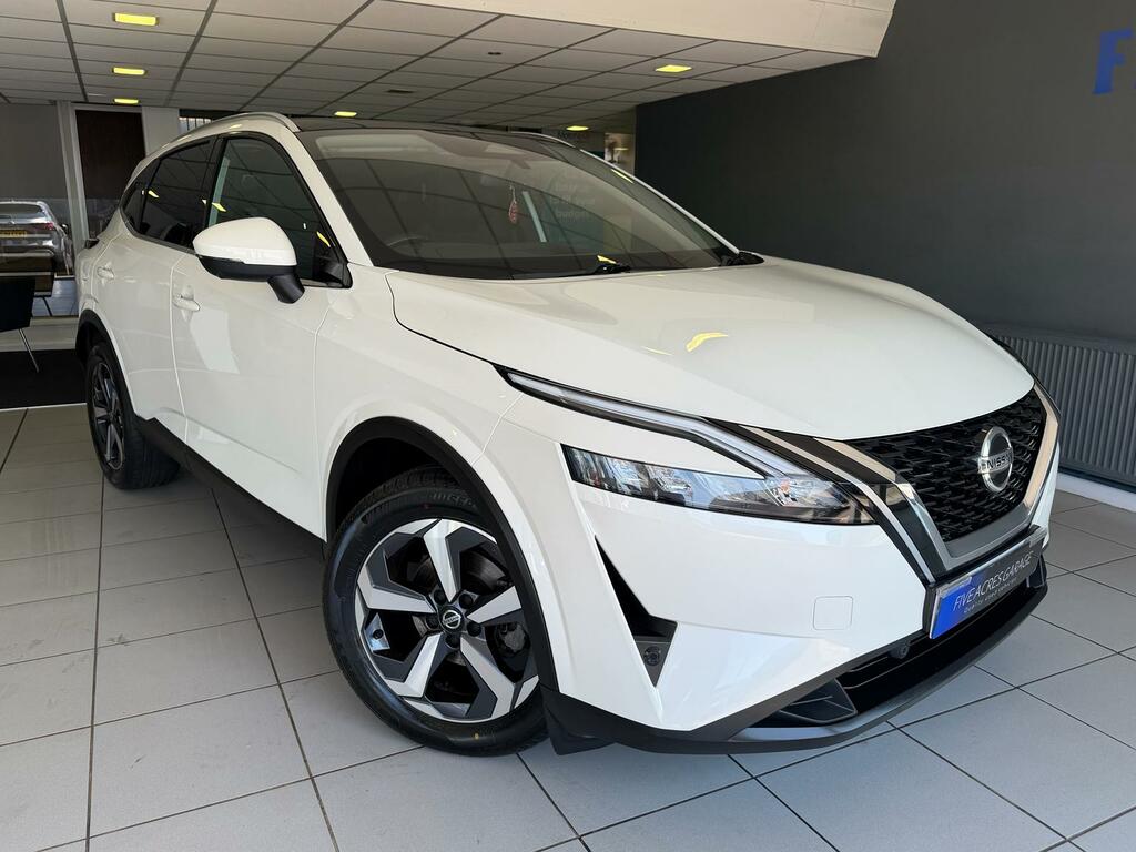 Nissan Qashqai Suv White