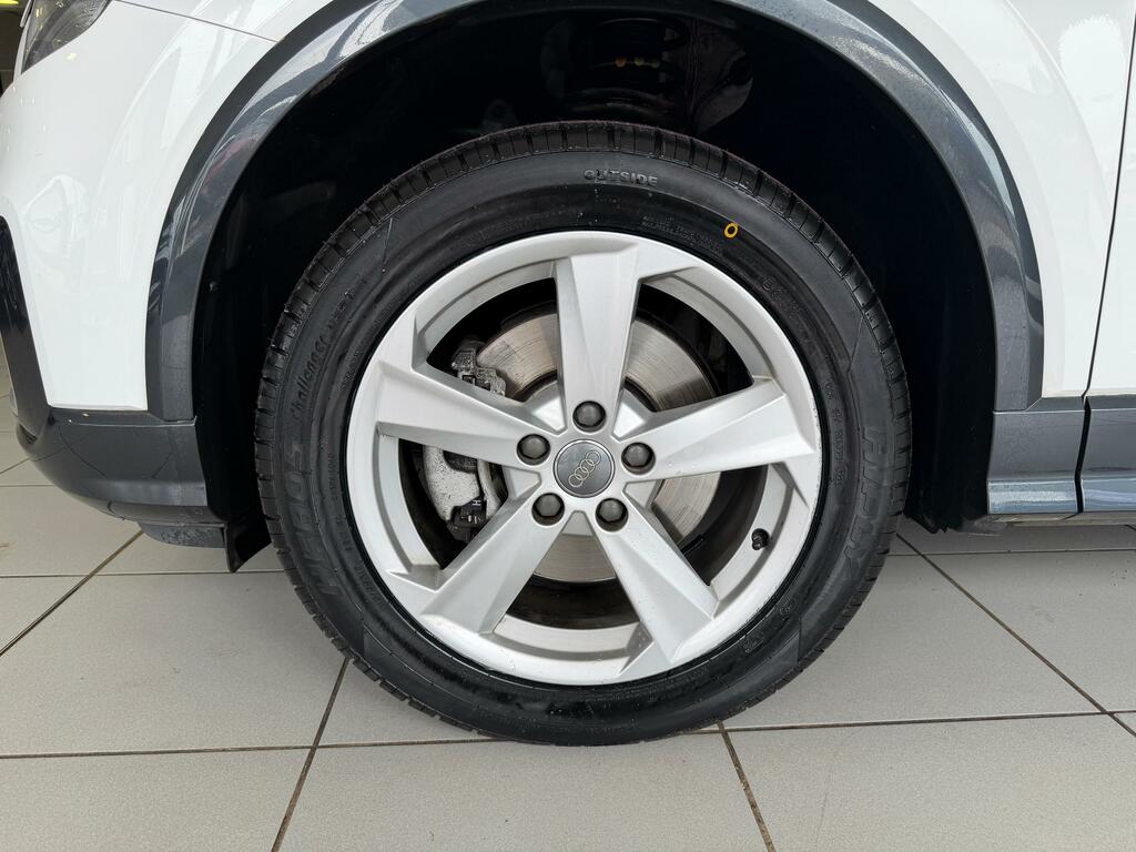 Audi Q2 Q2 Sport Tfsi White #2