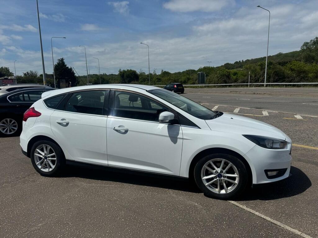 Ford Focus Hatchback 1.5 Tdci Zetec Euro 6 Ss 201515 AJ15ONN White #6