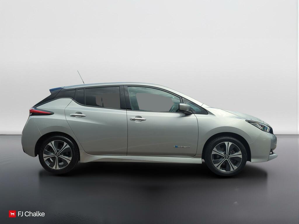 Nissan Leaf 40Kwh Tekna HG70ECY Silver #2
