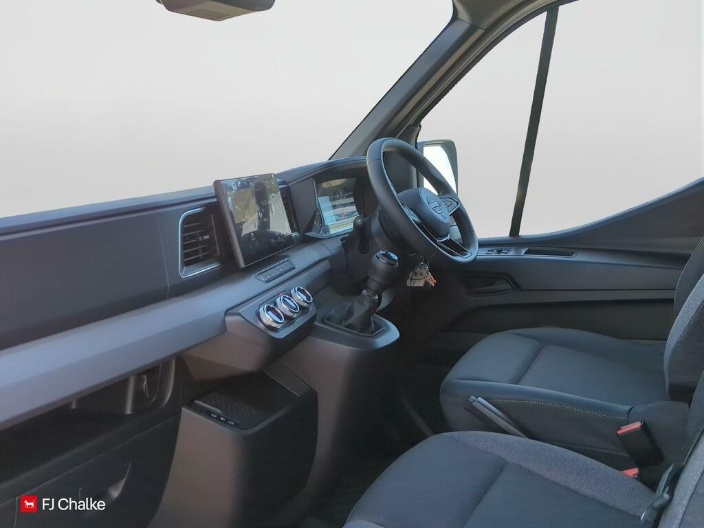 Nissan InterStar   #7