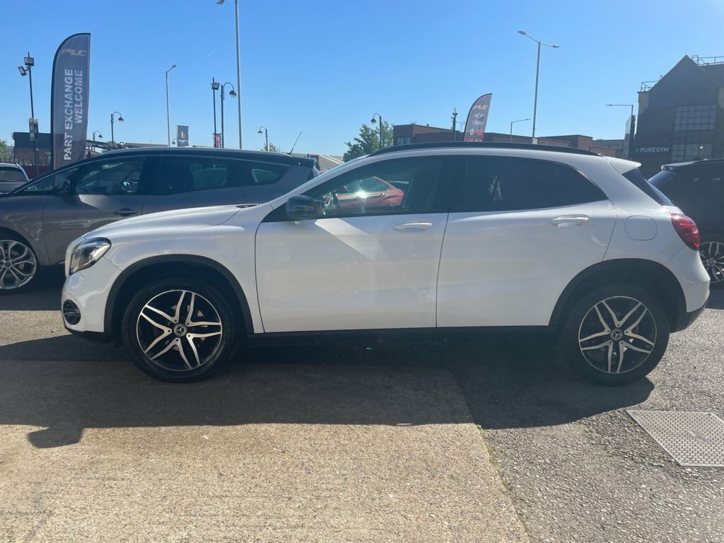 Mercedes-Benz GLA Class 1.6L Urban Edition LP19DWL White #6