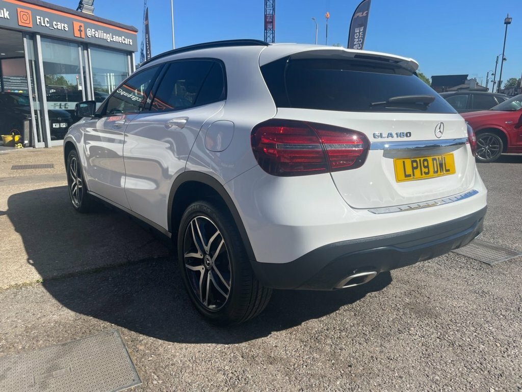 Mercedes-Benz GLA Class 1.6L Urban Edition LP19DWL White #5