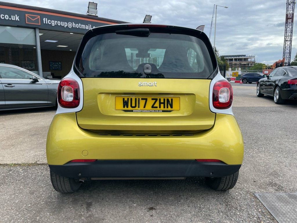 Smart Fortwo Coupe 1L Passion Yellow #5