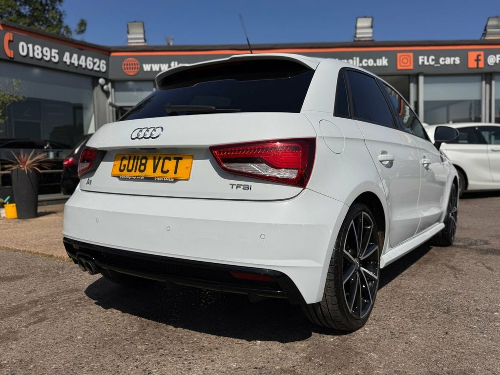 Audi A1 1L Black Edition GU18VCT White #5