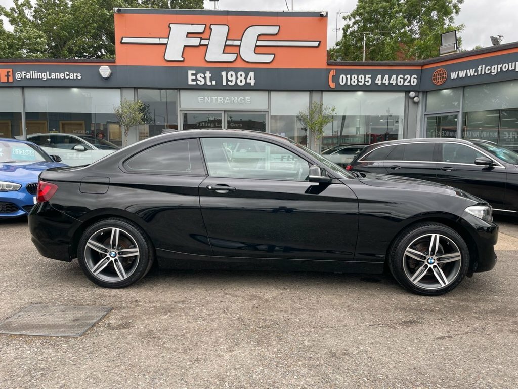BMW 2 Series Gran Coupe 2L Sport Black #2