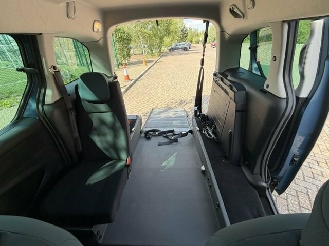 Seat  2017 17 Elx Black #15