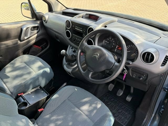 Seat  2017 17 Elx Black #21