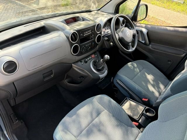 Seat  2017 17 Elx Black #23