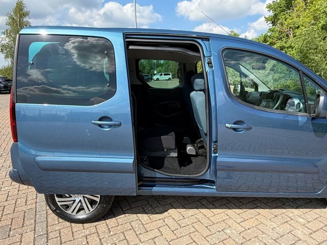 Seat  2017 17 Elx Black #18