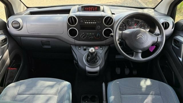 Seat  2017 17 Elx Black #2