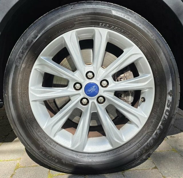 Ford Kuga 2.0 Tdci Titanium Suv LT15BHE Black #4