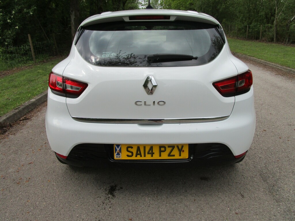 Renault Clio 1.2 Dynamique Medianav 1.2 16V 75 - Fsh - SA14PZY White #5