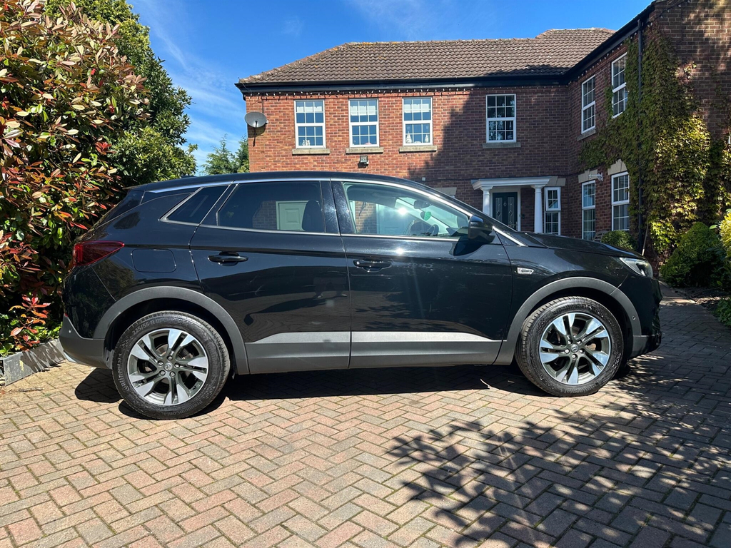 Vauxhall Grandland X 1.5 Turbo D Sri Nav Euro 6 Ss DU70XXP Black #6