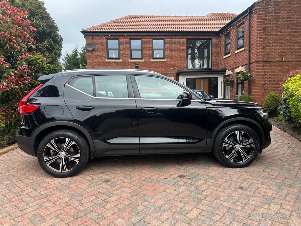 Volvo XC40 Suv YS71GJV Black #6