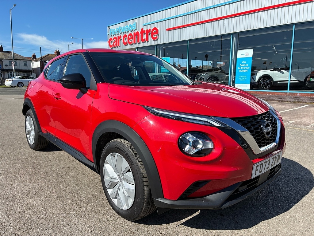 Nissan Juke Dig-t Acenta Red