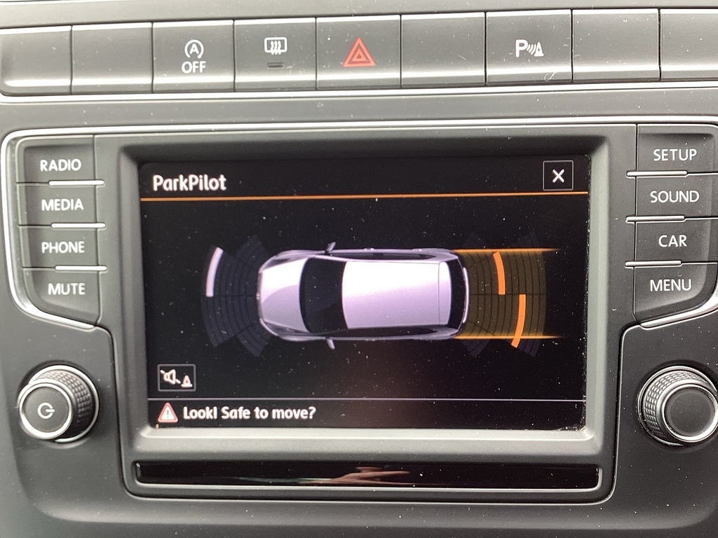 Volkswagen Polo Tsi Bluemotion Tech Match YL16DZA Red #4