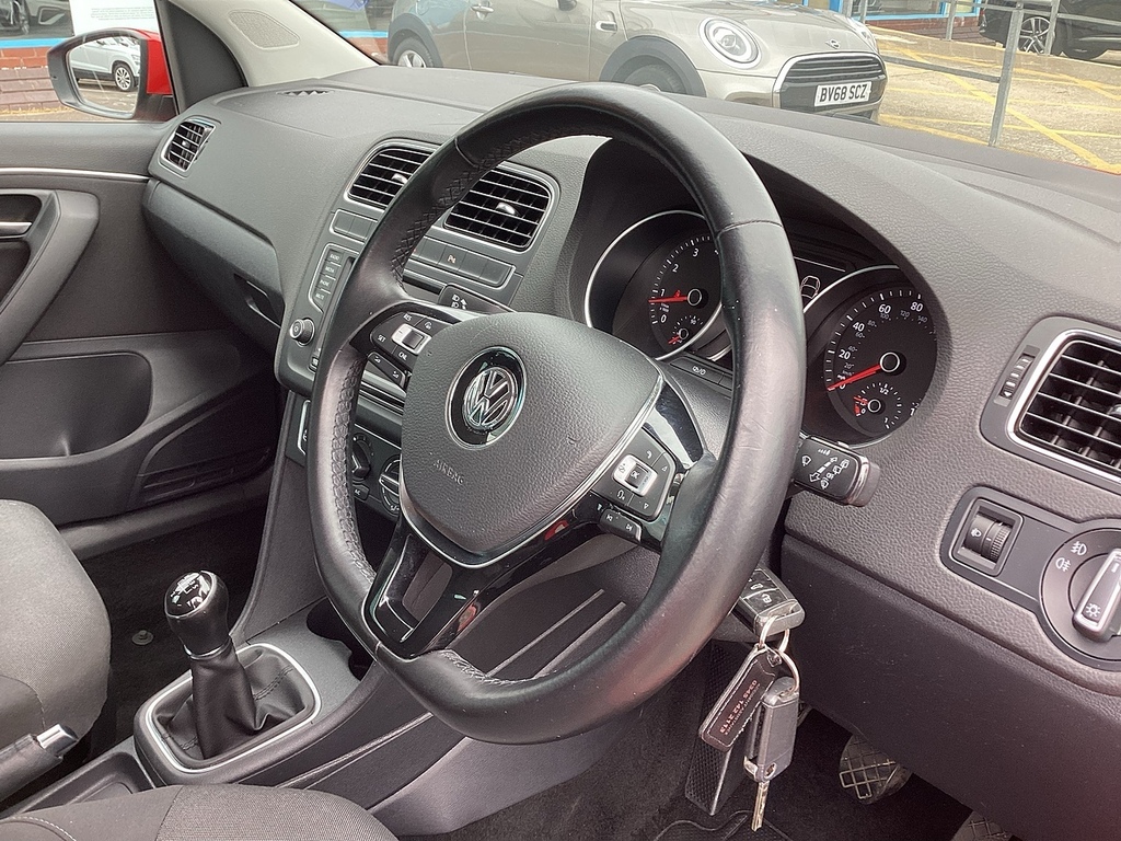 Volkswagen Polo Tsi Bluemotion Tech Match YL16DZA Red #6
