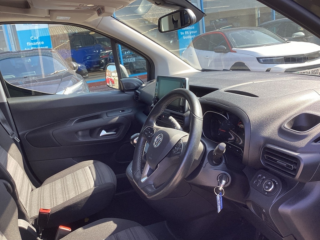 Vauxhall Combo Life Turbo D Se YE21FDF Grey #5