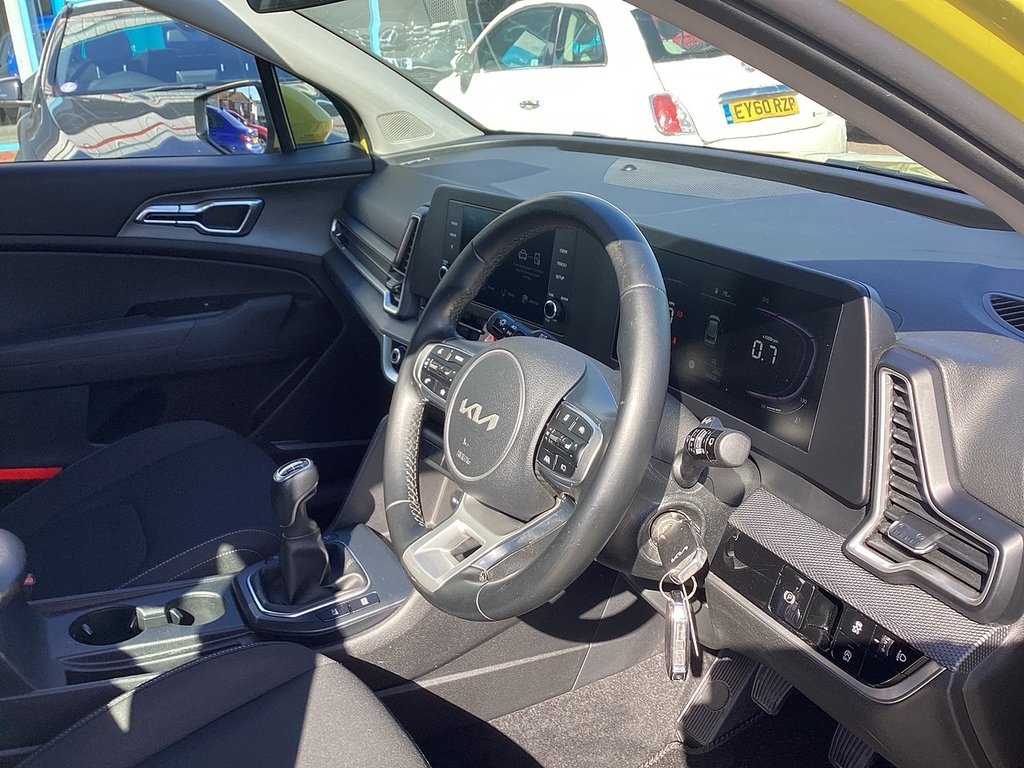 Kia Sportage T-gdi 2 FV23CWM Yellow #6