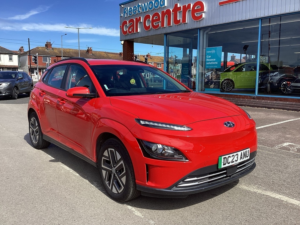Hyundai Kona Se Connect Red