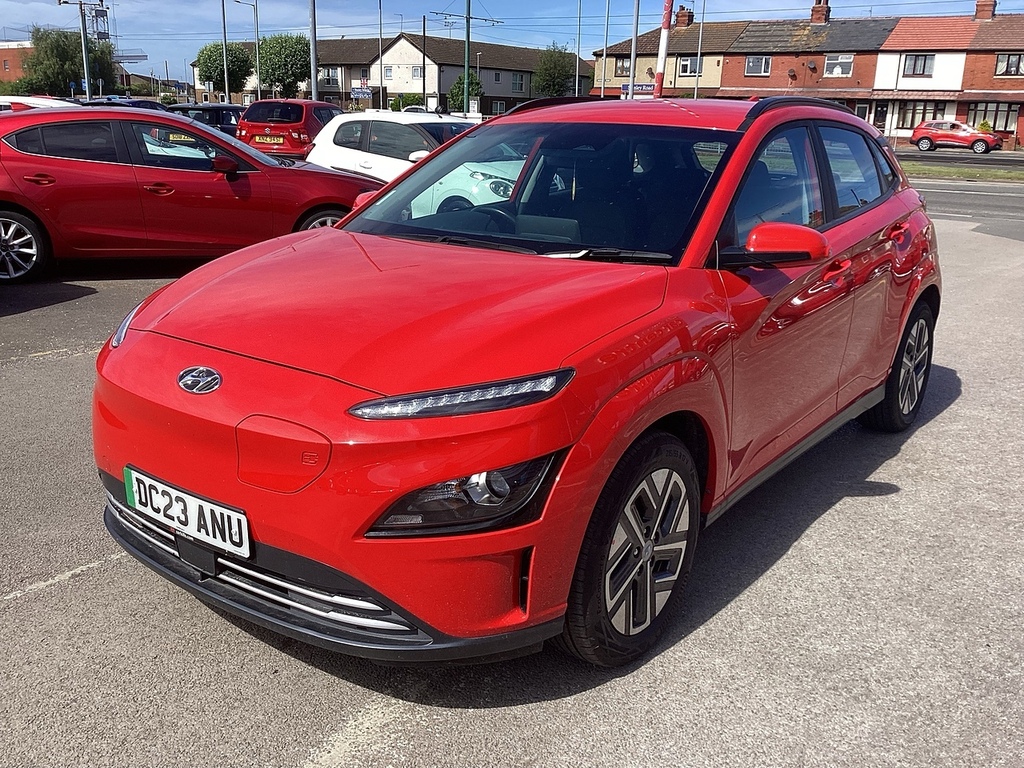 Hyundai Kona Se Connect DC23ANU Red #5