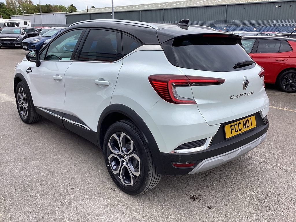 Renault Captur Tce Techno PO72ENX Black #2