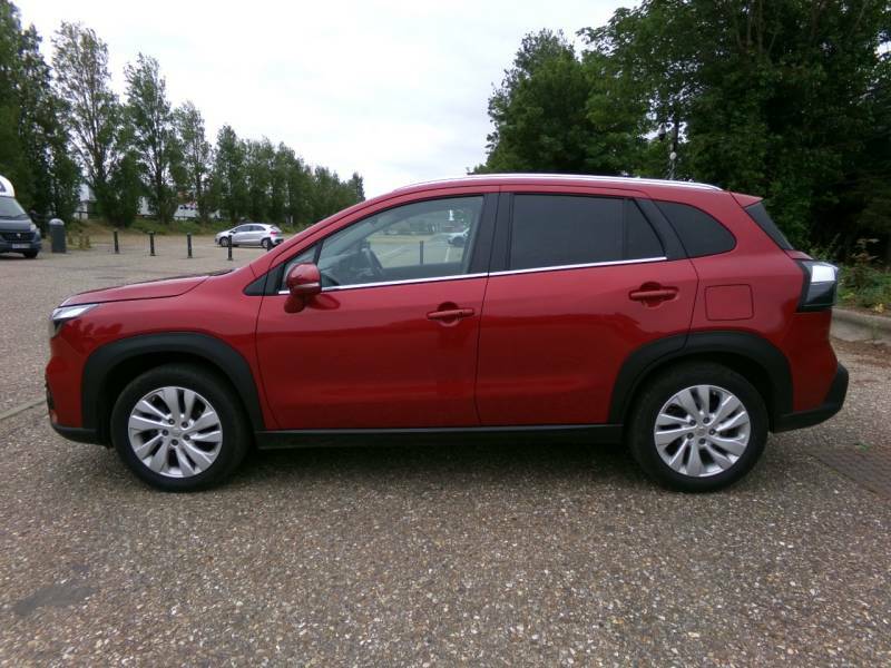 Suzuki S Cross 1.5 Hybrid Motion Ags Red