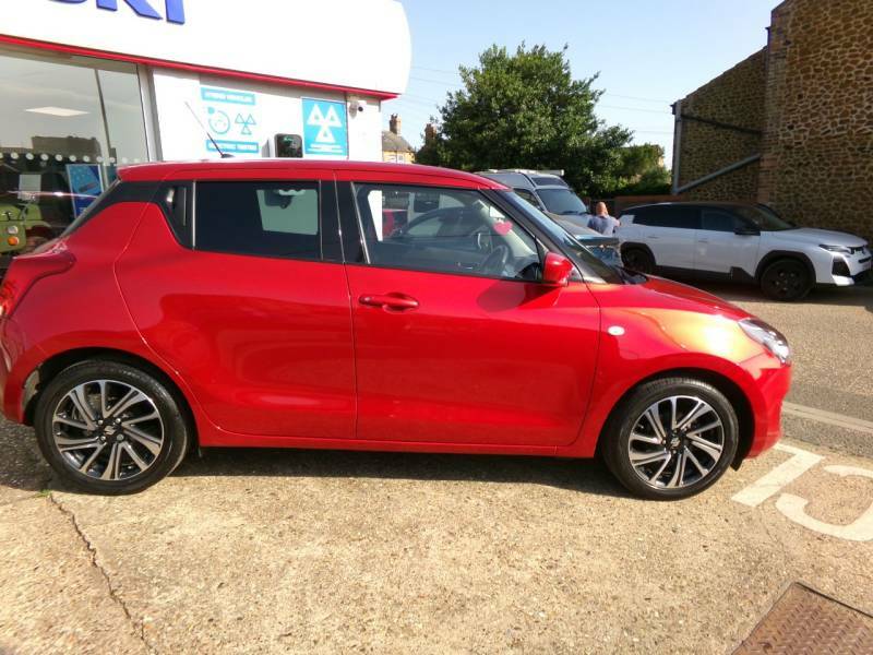 Suzuki Swift 1.2 Dualjet 83 12V Hybrid Sz-l - 2023 23 AU23FSV Red #4
