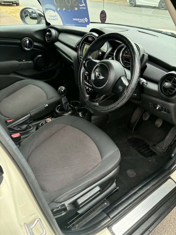 Mini Hatch 1.5 5-Door Hatch Cooper 2017 CK17CZU White #3