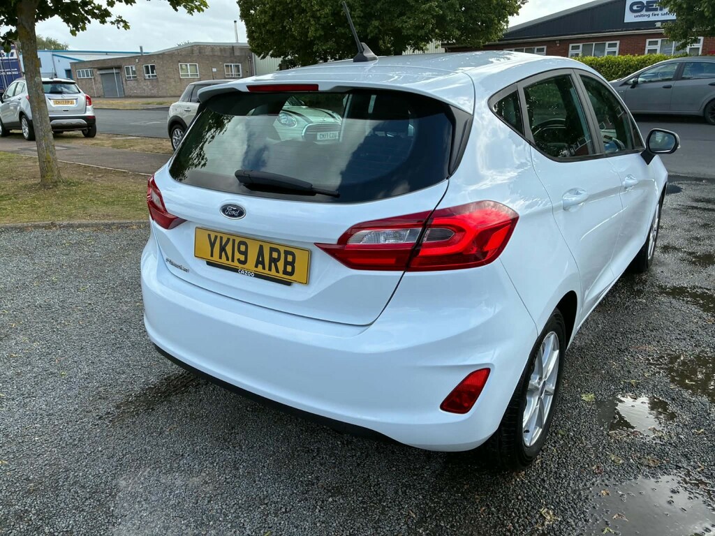 Ford Fiesta 1.5 Tdci Zetec 2019 YK19ARB White #2