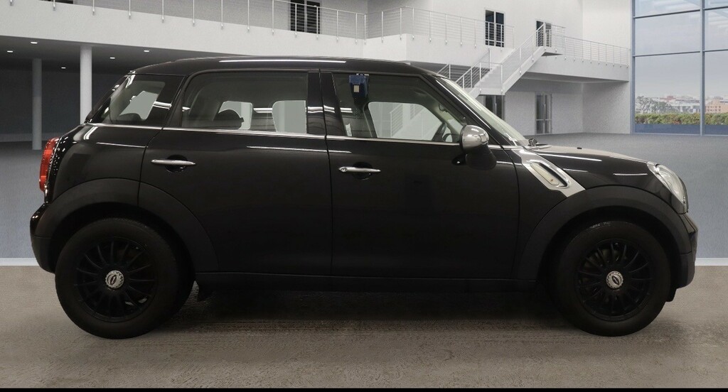 Mini Countryman 1.6 Cooper D Countryman 2015 YH15XUO Black #4