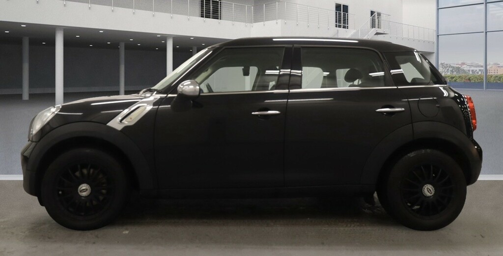Mini Countryman 1.6 Cooper D Countryman 2015 YH15XUO Black #5