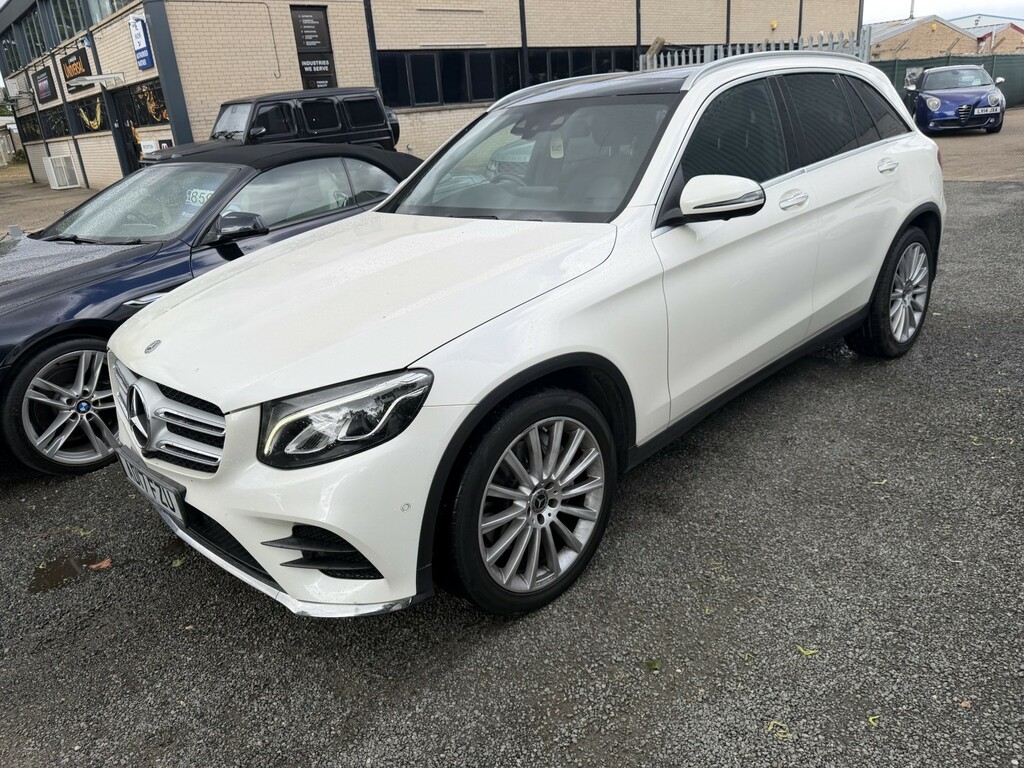 Mercedes-Benz GLC Class 3.0 Glc350d V6 Amg Line 2017 AD17FZU White #2