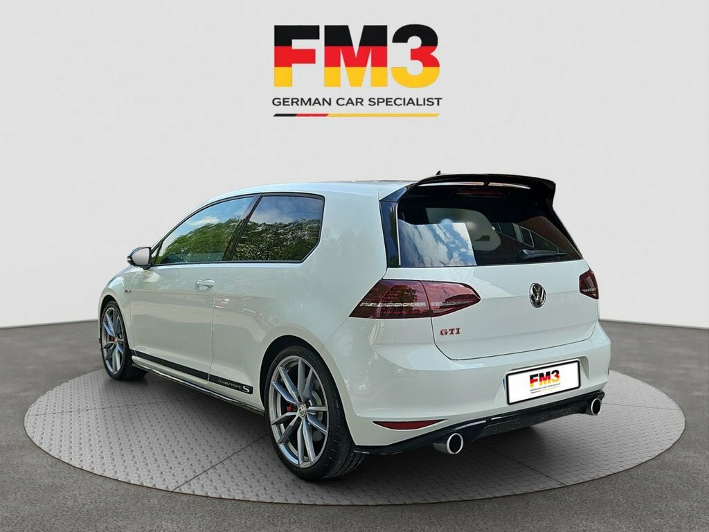Volkswagen Golf 2L Null White #6