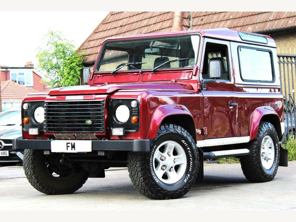 Land Rover Defender 90 2.5 Td5 County Station Wagon Red