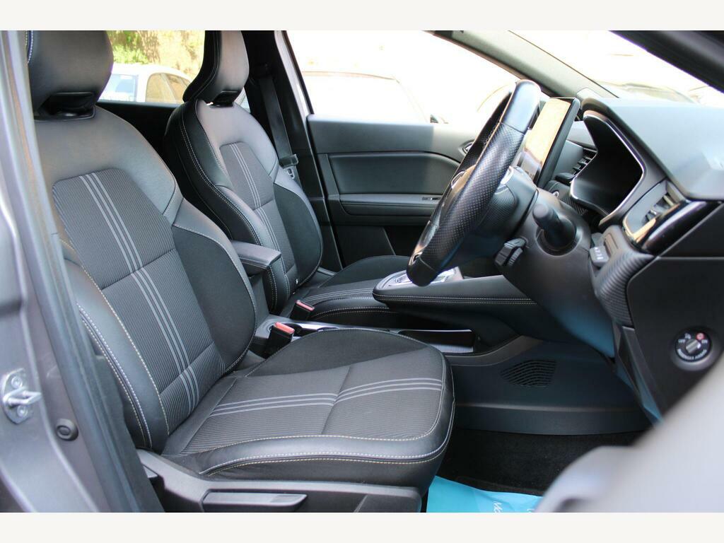 Renault Captur 1.6 E-tech E-tech Engineered Bose Edition Eur Grey #5