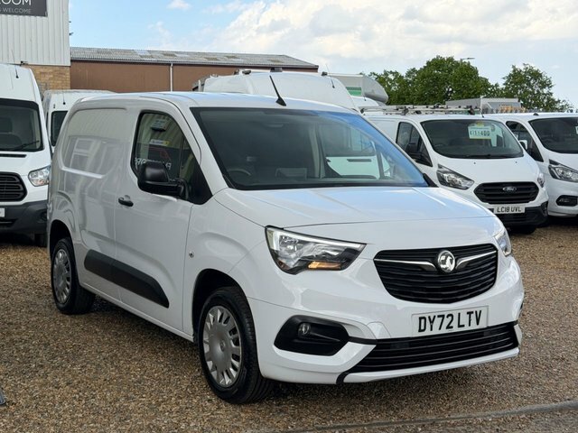 Vauxhall Combo Turbo D 2300 Sportive DY72LTV White #4