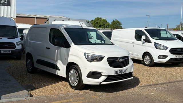 Vauxhall Combo Turbo D 2300 Sportive DL70LHF White #4
