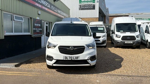 Vauxhall Combo Turbo D 2300 Sportive DL70LHF White #3