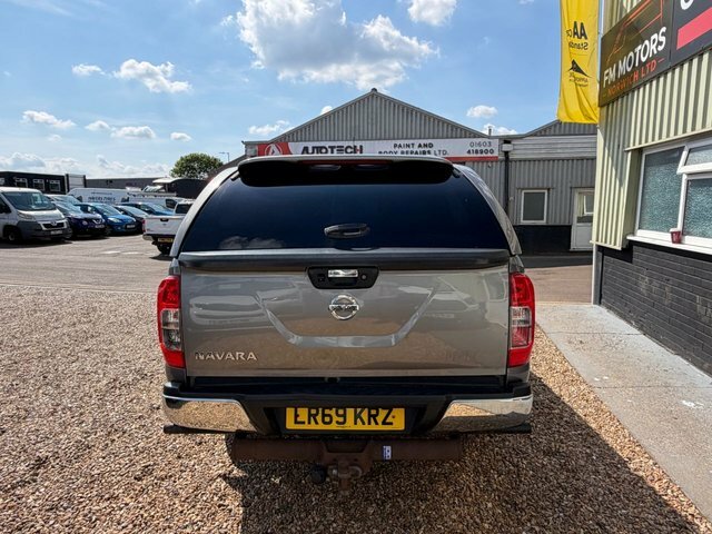 Nissan Navara Dci Tekna Pickup Double LR69KRZ Grey #4