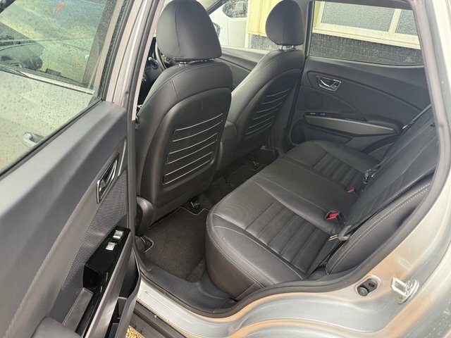 SsangYong Tivoli XLV Ultimate Suv Silver #5