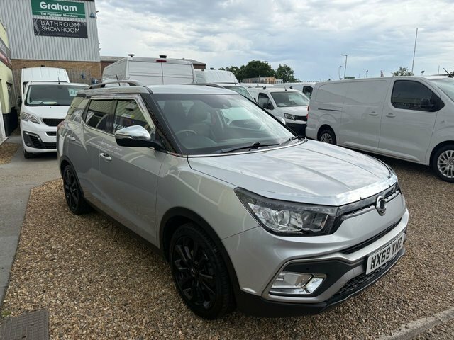 SsangYong Tivoli XLV Ultimate Suv Silver